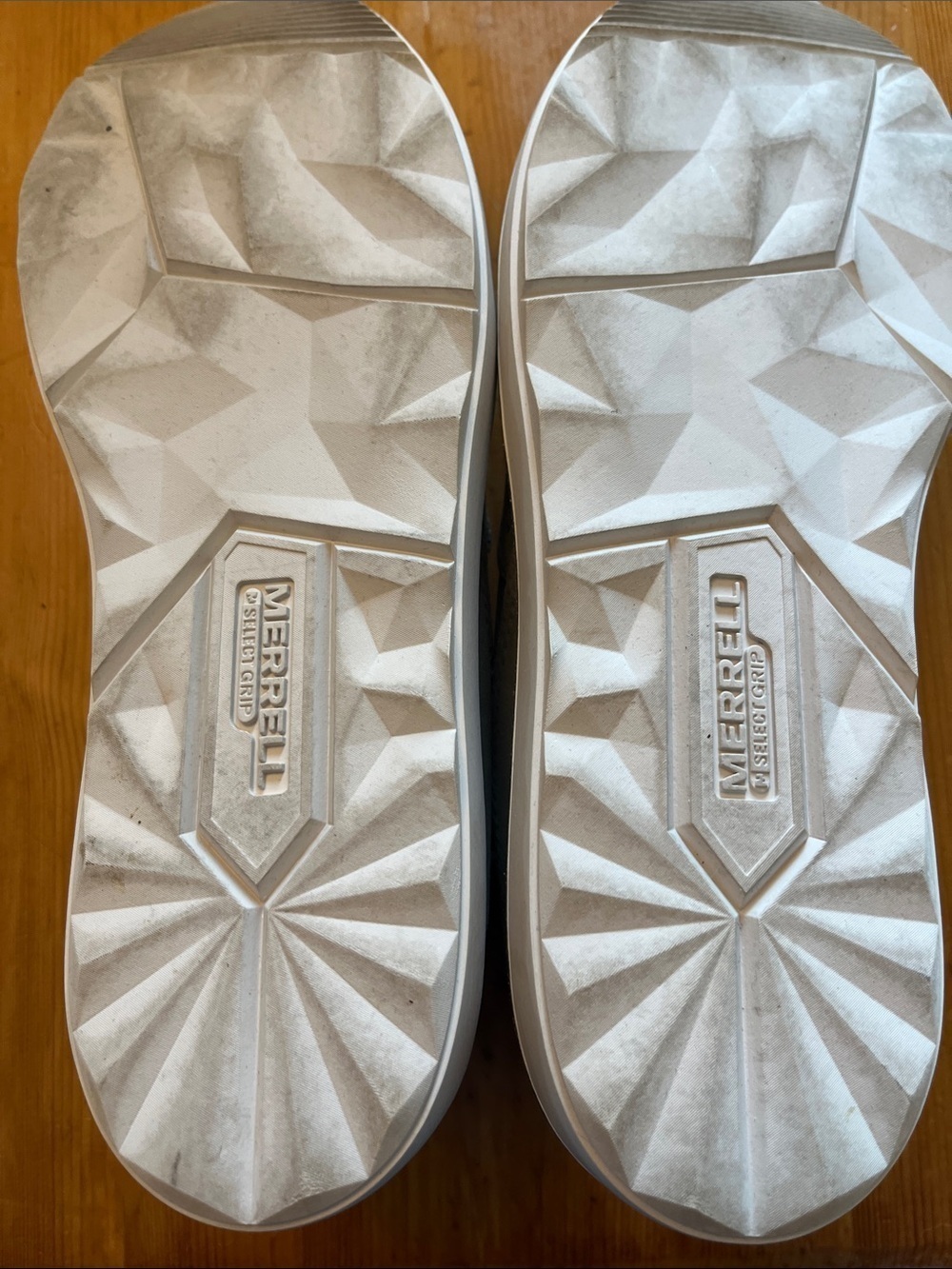 Merrell Women's Around Town Move Olive Green Perforated Lace-Up Flats. - Picture 6 of 8
